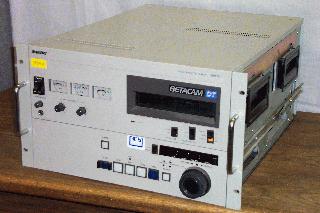 Sony BVW-15  - BETACAM - Видеомагнитофоны - 
