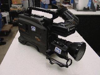Panasonic AJ-D210P  - 3 CCD - Видеокамеры - 